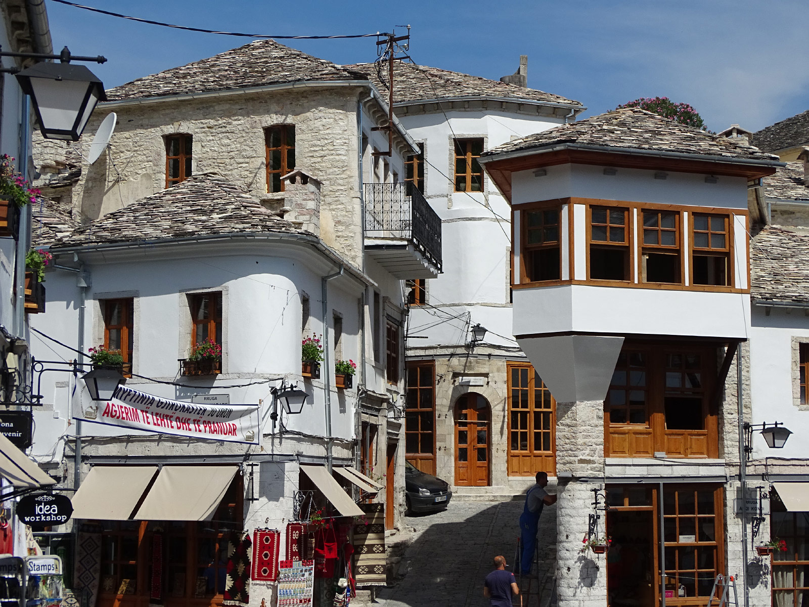 Gjirokastra (Photo license: CC BY 2.0)